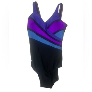 SEEKERS ESSENTIAL AUSTRALIA Black/Purple One Piece Swimsuit‎